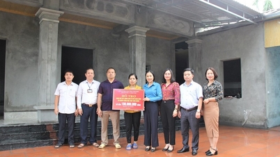 Thêm một giáo viên được ngành GD&amp;ĐT Vĩnh Phúc hỗ trợ tiền xây nhà