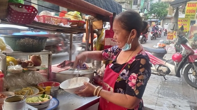 ចិញ្ចឹមកូនដោយរទេះគុយទាវ 'ផលិតនៅក្វាងង៉ៃ'