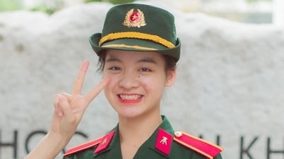 Những cô nàng yêu màu áo xanh, đam mê nghiên cứu khoa học