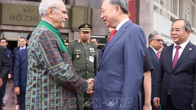 President and President of Timor-Leste visit Ho Chi Minh Museum