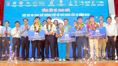 រង្វាន់ចំនួន 94 ត្រូវបានប្រគល់ជូនក្នុងកម្មវិធីប្រកួតប្រជែងព័ត៌មានវិទ្យាយុវជនទីក្រុងហូជីមិញលើកទី៣២។
