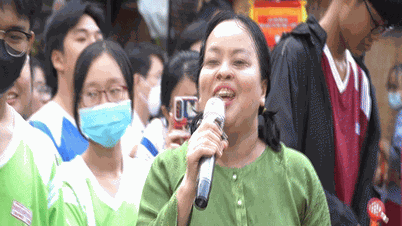 Surprised by the "special talents" of many teachers in Ho Chi Minh City