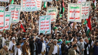Phiến quân Houthi phóng tên lửa đạn đạo vào nhiều mục tiêu của Israel