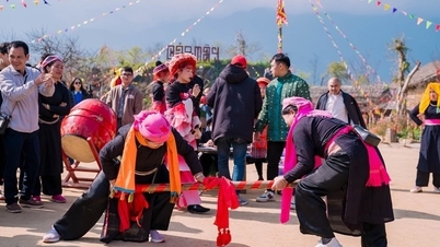 Fansipan tưng bừng “Mùa vàng bản Mây”, mỗi tuần một lễ hội
