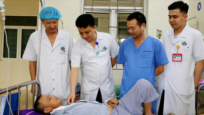 Ton កាត់សរសៃ jugular នៅក