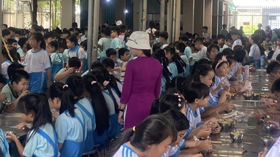 đề xuất duy trì căng tin, bãi giữ xe cho học sinh