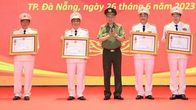 Thiếu tướng Vũ Hồng Văn, Cục trưởng A03 nhận huân chương Quân công hạng nhì