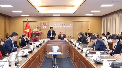 Ministry of Education and Training asks for opinions on receiving and revising the draft Law on Teachers