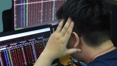 Tỉ giá lại ngăn đà tăng của chứng khoán