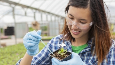 5 sinh viên Việt Nam xuất sắc nhận học bổng toàn phần khối ngành STEM tại Anh