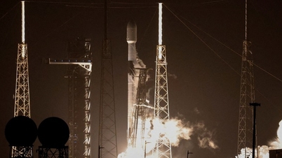 America is eager to send a probe to the moon.
