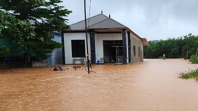 មនុស្ស​បី​នាក់​ត្រូវ​បាន​ទឹក​ជន់​លិច។