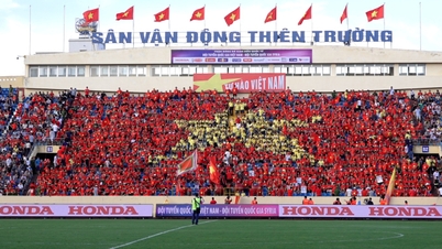 អ្នកគាំទ្ររាប់ពាន់នាក់លើកទង់ជាតិដើម្បីអបអរសាទរក្រុមវៀតណាម