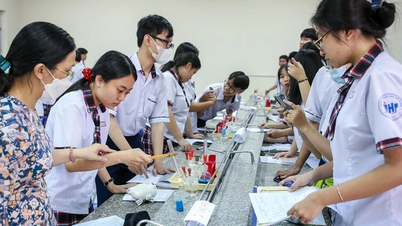 Risk of surplus science teachers due to low student enrollment