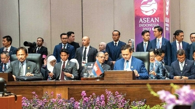 Cambodia calls for calm from all sides, avoiding confrontation in the East Sea