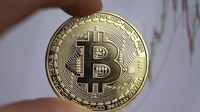 Bitcoin continues to hit new highs