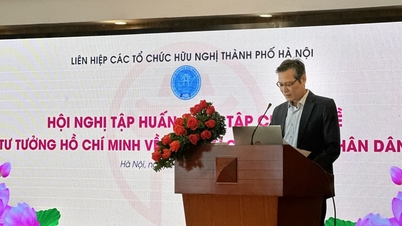호치민 사상을 인민의 외교에 전파하다