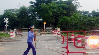 Thực hiện sửa chữa, bổ sung đầy đủ hệ thống tín hiệu tại 184 đường ngang có người gác