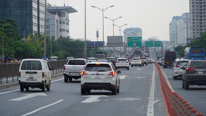 Installing marker posts to reduce conflicts on Mai Dich steel overpass