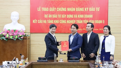 Lễ trao Giấy chứng nhận đăng ký đầu tư Dự án Đầu tư xây dựng và Kinh doanh kết cấu hạ tầng Khu công nghiệp Trấn Yên (giai đoạn 1) – Tổng công ty Viglacera