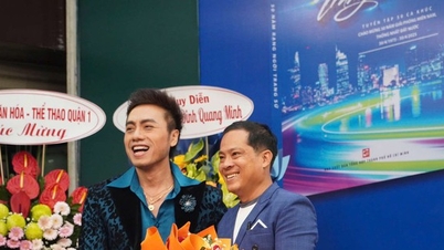 Nhạc sĩ Đinh Quang Minh ra mắt sách "50 năm rạng ngời trang sử"