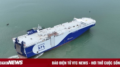 Tàu sân bay chuyên chở ô tô dài 200 m vừa được Trung Quốc hoàn thành