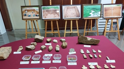 Many pieces of stone jewelry were discovered at the Thac Hai archaeological site.