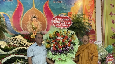 Mặt trận Tổ quốc Việt Nam tỉnh Gia Lai thăm, chúc mừng chức sắc nhân Đại lễ Phật đản | Báo Gia Lai điện tử