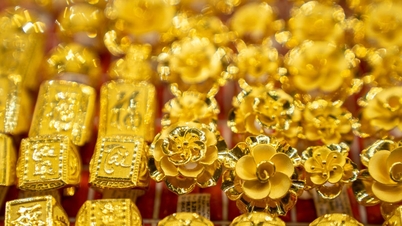 Gold prices plummet due to US power, Russia's priority: How far will SJC and plain rings fall?