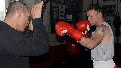 Rooney ចូល​ប្រដាល់