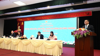 សន្និបាតមន្ត្រីរាជការ បុគ្គលិកសាធារណៈ និងកម្មករ នៃក្រសួងឧស្សាហកម្ម និងពាណិជ្ជកម្ម ឆ្នាំ២០២៥