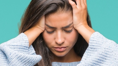 Is headache a sign of high or low blood sugar?