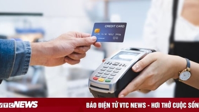 តើកាតឥណទានមានលេខកូដ PIN ទេ?