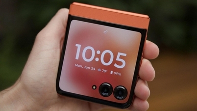 Motorola Razr 50s flip smartphone is about to launch, price from only 10 million VND