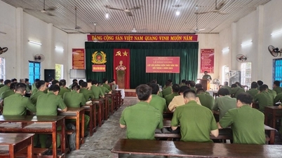 ប៉ូលីសខេត្ត Quang Nam បើកថ្នាក់បណ្តុះបណ្តាលចំណេះដឹងជនជាតិភាគតិច | កាសែត QUANG NAM អនឡាញ