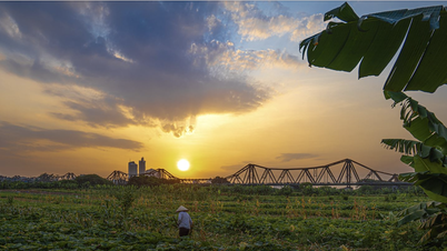 Hanoi and the bridges