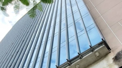 Vì sao toà nhà ngự “đất vàng” ở Huế cả thập kỷ tiếp tục được gia hạn?