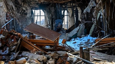 Russia and Ukraine release nearly 200 prisoners after talks