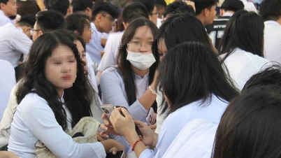 Học sinh Hà Nội không được dùng điện thoại trong lớp