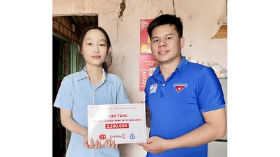 Ia Grai “tiếp sức” học sinh nghèo hiếu học | Báo Gia Lai điện tử