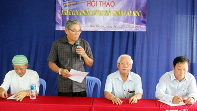សិក្ខាសាលាស្តីពីការលើកកម្ពស់គុណភាពស្នាដៃអក្សរសាស្ត្រ