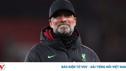 HLV Klopp có quyết định khiến cổ động viên sốc nặng