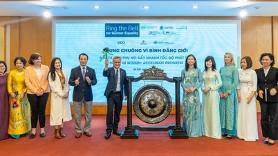 "រោទិ៍កណ្តឹងសម្រាប់សមភាពយេនឌ័រ" លើកកម្ពស់ការពង្រឹងសេដ្ឋកិច្ចរបស់ស្ត្រី