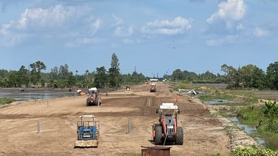 Sóc Trăng: Khởi công khai thác mỏ cát biển làm đường cao tốc