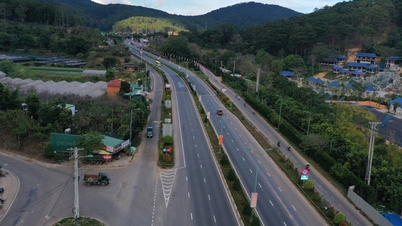 Lam Dong ពិនិត្យមើលមូលនិធិដីដែលបានដេញថ្លៃដើម្បីបង្កើតដើមទុនសម្រាប់ការវិនិយោគផ្លូវហាយវេ