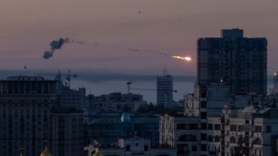 Ukraine bắn hạ 29 tên lửa, thả bom xuống lãnh thổ Nga?