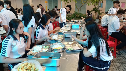 HCMC៖ ជម្រើសពីរសម្រាប់រៀបចំចំណតរថយន្ត និងអាហារដ្ឋានសាលា