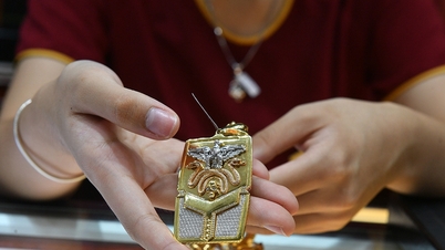 Thế giới biến động, vàng trong nước chỉ tăng 50.000 đồng/lượng từ đầu tháng