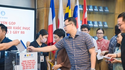 Nhiều trường đại học ở TPHCM kêu gọi quyên góp ủng hộ đồng bào vùng bão lũ