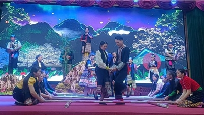 Nghe An៖ លើក​កម្ពស់​តម្លៃ​វប្បធម៌​ប្រពៃណី​របស់​ជន​ជាតិ​ភាគ​តិច​ទាក់​ទង​នឹង​ការ​អភិវឌ្ឍ​ទេសចរណ៍